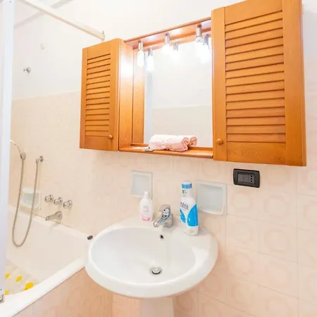Apartamento 185 - Casa Serenella - 350metri Dal Mare Di Riva Trigoso *